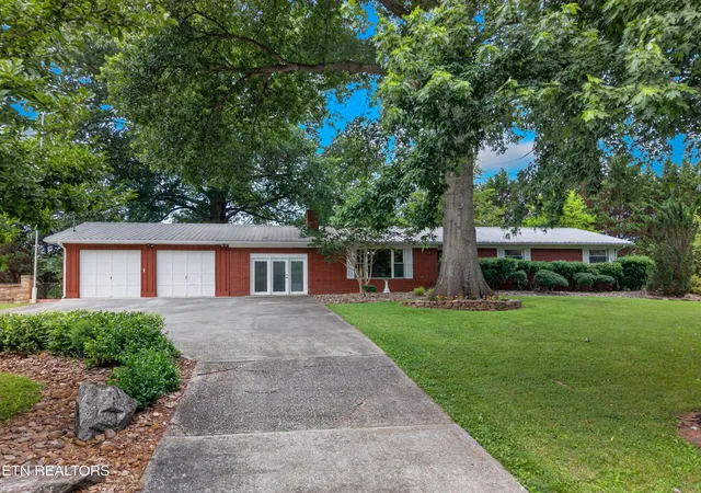 Homes for sale in Newport, TN | 1326 Golf Course Rd, Newport, TN 37821 | MLS# 1346569