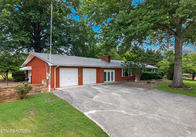 Homes for sale in Newport, TN | 1326 Golf Course Rd, Newport, TN 37821 | MLS# 1346569