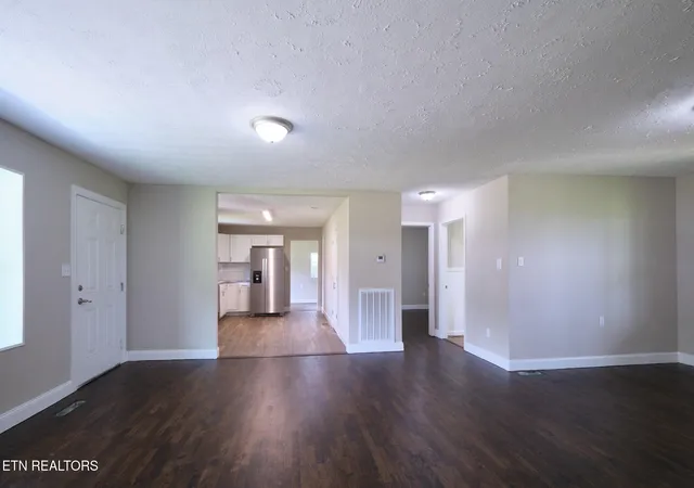 Photo 4 of Sale Pending at 560 Rudd Rd, Greenback, TN 37742 | MLS# 1346783 | Listing updated on 2026-09-25