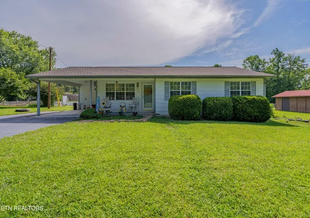 Homes for sale in Oliver Springs, TN | 210 Jackson Ln, Oliver Springs, TN 37840 | MLS# 1346880