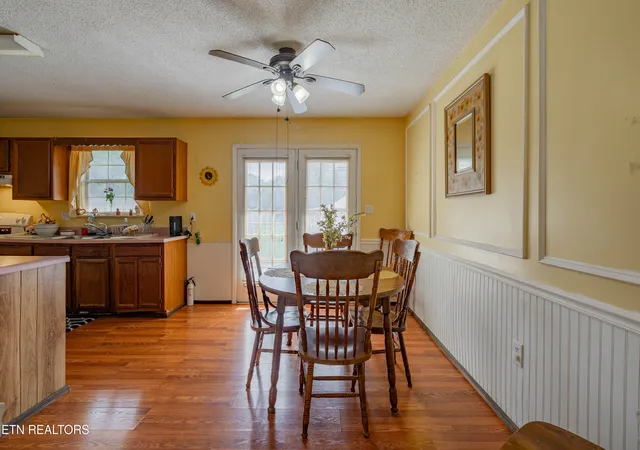5th image of 210 Jackson Ln, Oliver Springs, TN 37840 | MLS# 1346880