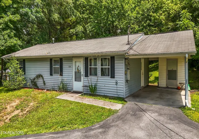 Homes for sale in Oliver Springs, TN | 534 Sleepy Hollow Rd, Oliver Springs, TN 37840 | MLS# 1346676