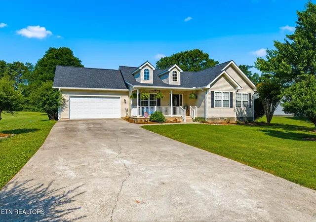 Homes for sale in Madisonville, TN | 114 Brighton Farms Wy, Madisonville, TN 37354 | MLS# 1346700