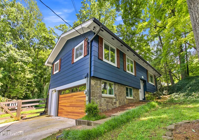 Photo 1 of Single family home for sale at 1508 Arrow Wood Rd, Knoxville, TN 37919 | MLS# 1346867 | Listing updated on 2026-09-11