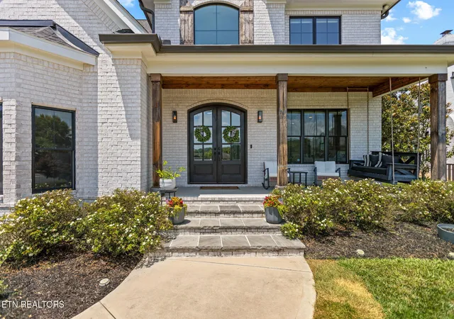 Photo 2 of Sale Pending at 10632 Lakecove Way, Knoxville, TN 37922 | MLS# 1347185 | Listing updated on 2026-09-14