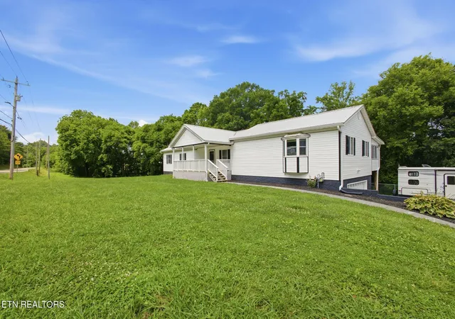 Homes for sale in Newport, TN | 817 Hwy 160, Newport, TN 37821 | MLS# 1346656