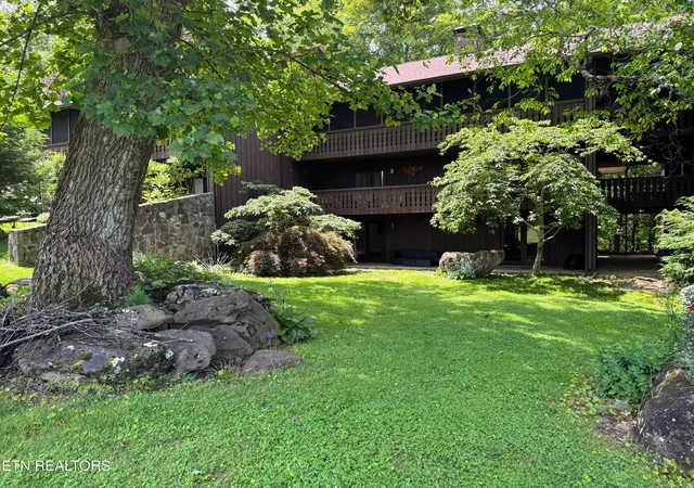 Homes for sale in Gatlinburg, TN | 3815 E Parkway Pkwy #APT 13, Gatlinburg, TN 37738 | MLS# 1346591