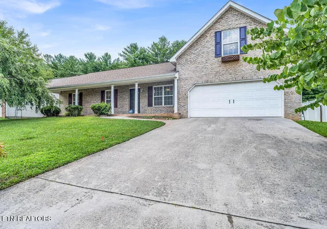 Photo 2 of Single family home for sale at 6861 Cardindale Dr, Knoxville, TN 37918 | MLS# 1346611 | Listing updated on 2026-07-07