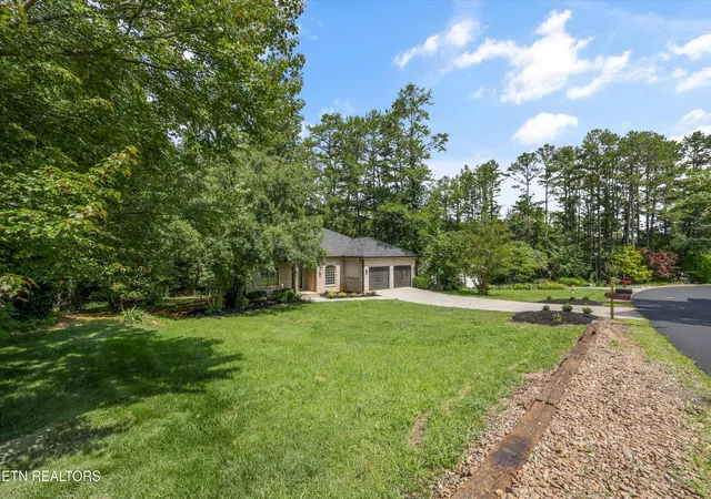 Homes for sale in Loudon, TN | 433 Tanasi Wy, Loudon, TN 37774 | MLS# 1346741