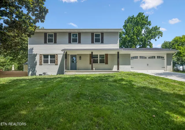 Photo 1 of Sale Pending at 1217 Lovell View Dr, Knoxville, TN 37932 | MLS# 1346722 | Listing updated on 2026-08-24
