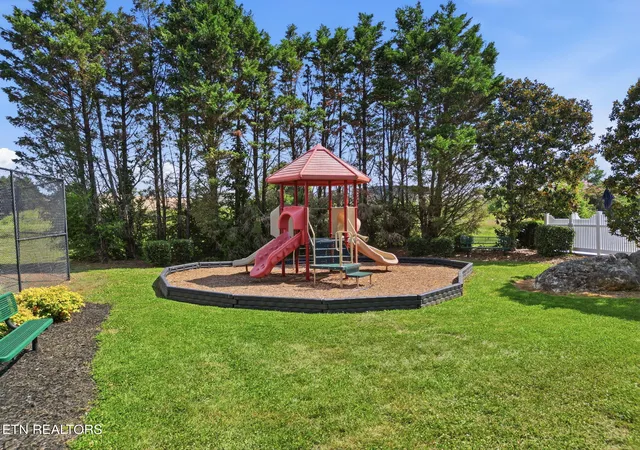 Homes for sale in Sweetwater, TN | 315 Willowcreek Blvd, Sweetwater, TN 37874 | MLS# 1346962