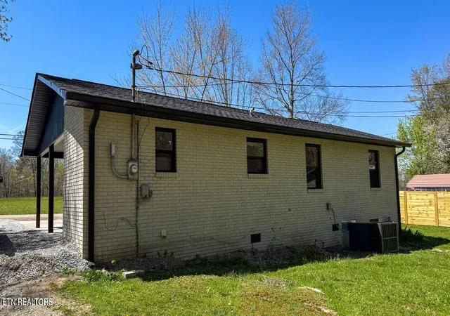 Homes for sale in Winfield, TN | 2315 Pine Grove Rd, Winfield, TN 37892 | MLS# 1346638