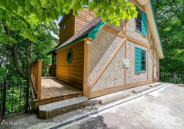 Homes for sale in Gatlinburg, TN | 1651 Arbon Ct, Gatlinburg, TN 37738 | MLS# 1346650