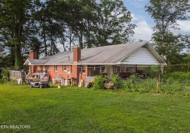 Homes for sale in Oakdale, TN | 109 Camp Howard Rd, Oakdale, TN 37829 | MLS# 1346852