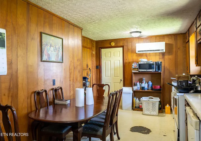 Homes for sale in Oakdale, TN | 109 Camp Howard Rd, Oakdale, TN 37829 | MLS# 1346852