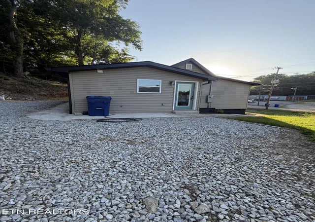 Homes for sale in Harriman, TN | 110 Cherry Dr, Harriman, TN 37748 | MLS# 1347018
