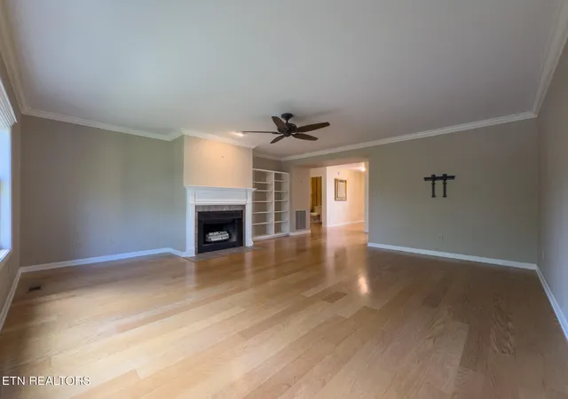 Photo 3 of Single family home for sale at 207 Chota Hills Ln, Loudon, TN 37774 | MLS# 1346684 | Listing updated on 2026-07-22