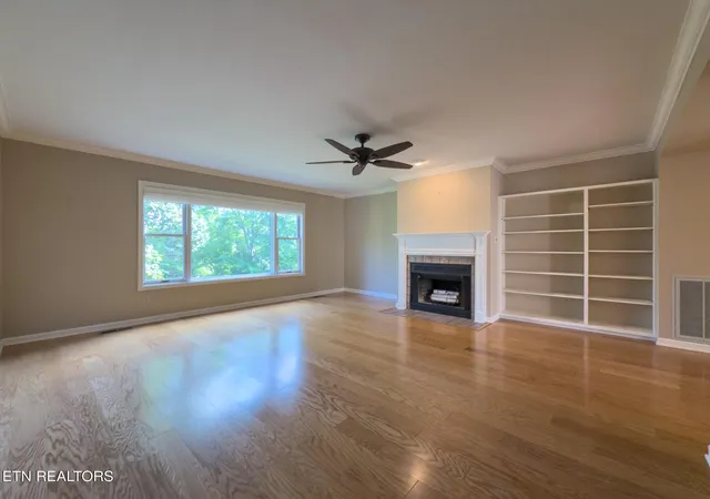 Photo 4 of Single family home for sale at 207 Chota Hills Ln, Loudon, TN 37774 | MLS# 1346684 | Listing updated on 2026-07-22
