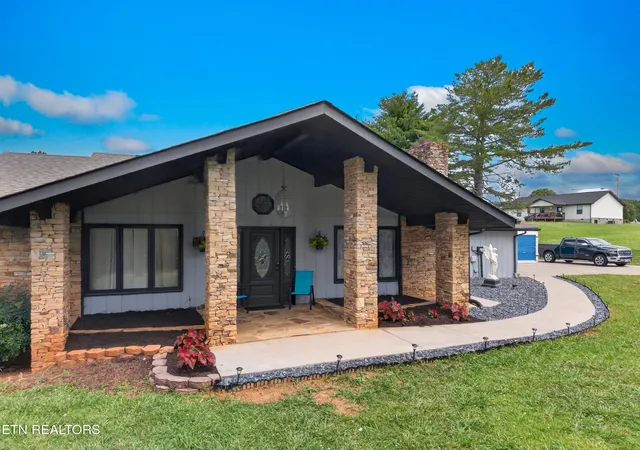 4th image of 383 Cate Byrd Rd, Kodak, TN 37764 | MLS# 1346710