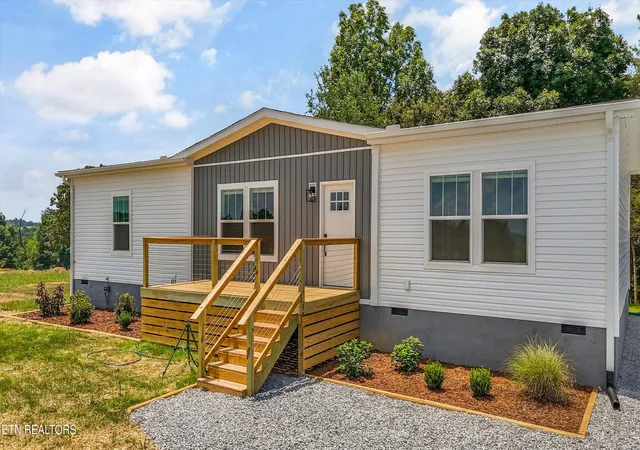 Homes for sale in Niota, TN | 283 County Road 334, Niota, TN 37826 | MLS# 1346727