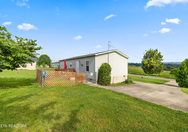 Homes for sale in Dandridge, TN | 1832 C H Rankin Rd, Dandridge, TN 37725 | MLS# 1347488