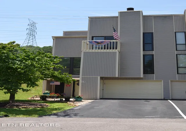 Homes for sale in Oak Ridge, TN | 68 Valley Forge Dr #5-A, Oak Ridge, TN 37830 | MLS# 1346971