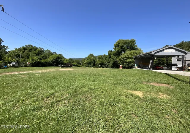 Homes for sale in Harriman, TN | 233 Morning Dr #10, Harriman, TN 37748 | MLS# 1346911
