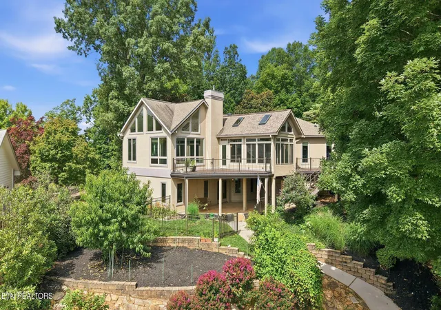 1st image of 212 Kiyuga Ln, Loudon, TN 37774 | MLS# 1346752