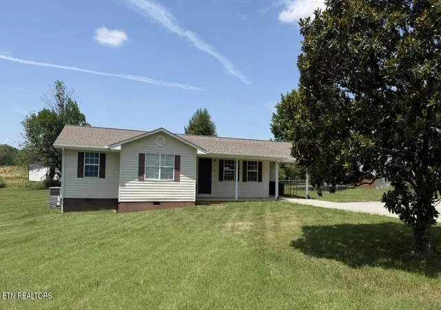 Homes for sale in Madisonville, TN | 129 Oliver Dr, Madisonville, TN 37354 | MLS# 1346759