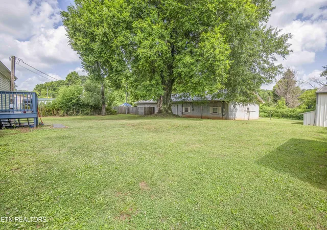 Homes for sale in Sweetwater, TN | 206 Bennett St, Sweetwater, TN 37874 | MLS# 1346838