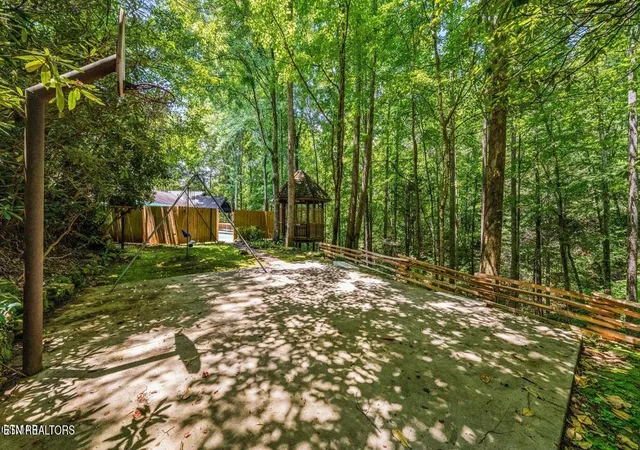 2nd image of 1115 Old Cartertown Rd, Gatlinburg, TN 37738 | MLS# 1347127