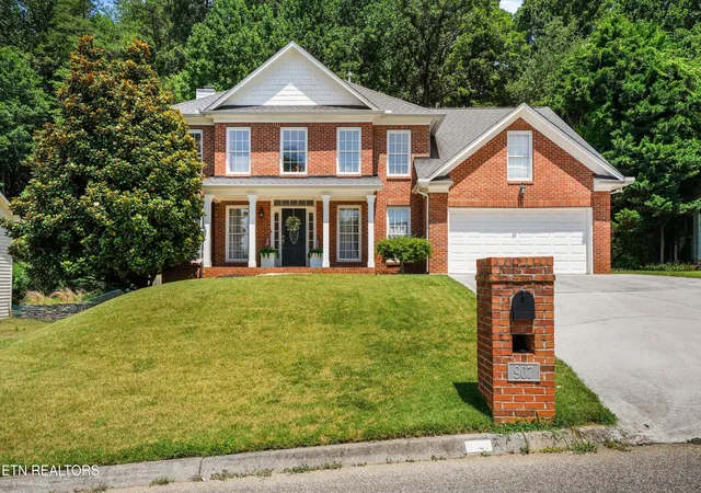Photo 1 of Single family home for sale at 907 Garrison Ridge Blvd, Knoxville, TN 37922 | MLS# 1346864 | Listing updated on 2026-08-30
