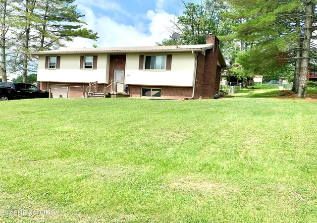 Homes for sale in New Tazewell, TN | 309 Allison St, New Tazewell, TN 37825 | MLS# 1346824