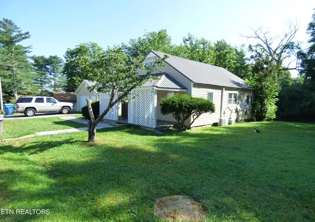 Homes for sale in Crossville, TN | 128 Harrison Ave, Crossville, TN 38555 | MLS# 1346832
