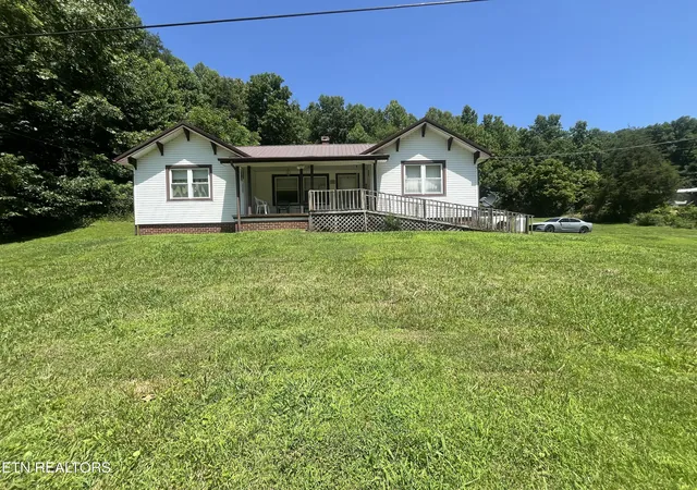 Homes for sale in Blackwater, VA | 121 Mccoy Dr, Blackwater, VA 24221 | MLS# 1346820