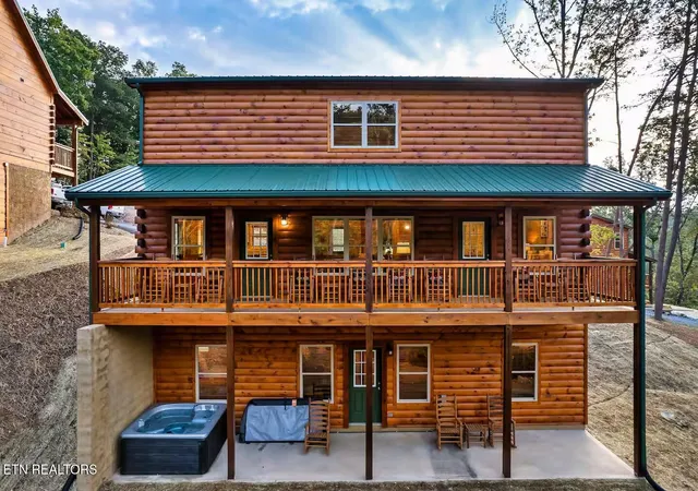 Photo 2 of Single family home for sale at 848 String Run Way, Pigeon Forge, TN 37863 | MLS# 1346823 | Listing updated on 2026-07-03