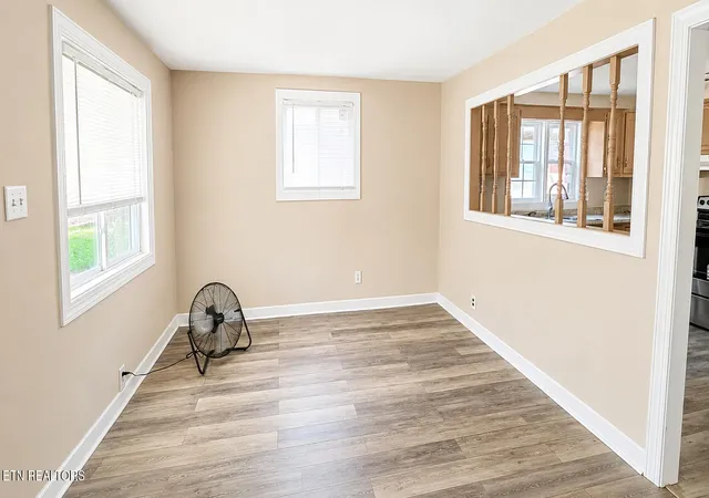 Homes for sale in Knoxville, TN | 1321 Brookside Ave, Knoxville, TN 37921 | MLS# 1346833