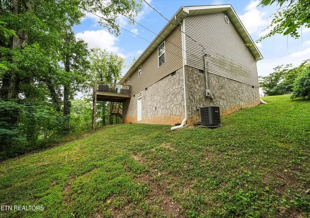 Homes for sale in Lenoir City, TN | 608 W 3rd Ave, Lenoir City, TN 37771 | MLS# 1347658