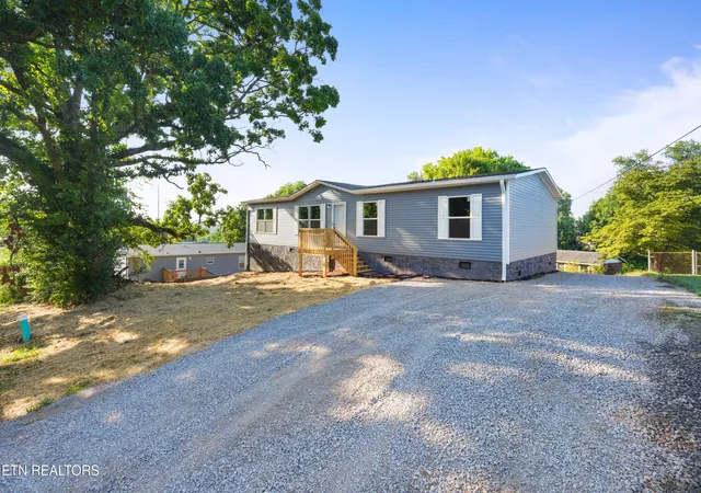 Homes for sale in Loudon, TN | 403 Mason Ln, Loudon, TN 37774 | MLS# 1346928