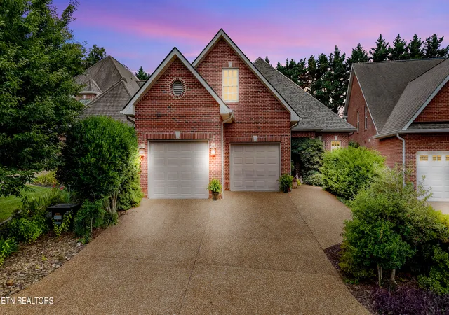 3rd image of 233 Savannah Park Dr, Maryville, TN 37803 | MLS# 1347904