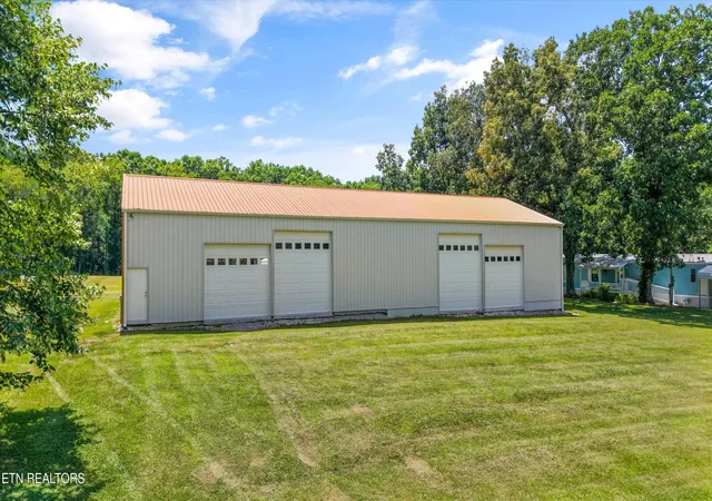 4th image of 131 Burrville Rd, Sunbright, TN 37872 | MLS# 1346924