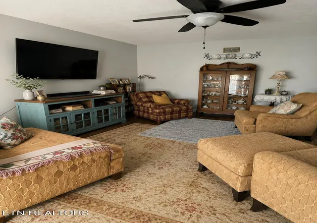 Photo 4 of Single family home for sale at 211 Walton Ln, Monterey, TN 38574 | MLS# 1347086 | Listing updated on 2026-07-14