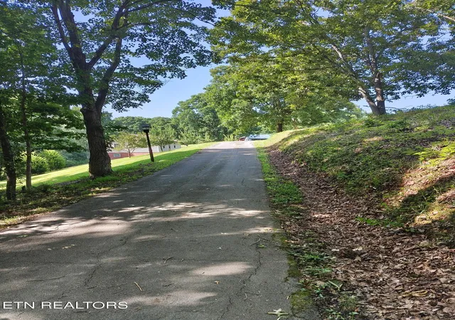 Homes for sale in Loudon, TN | 1947 Oody Rd, Loudon, TN 37774 | MLS# 1346989