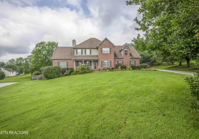 Photo 1 of Single family home for sale at 7421 Castlegate Blvd, Knoxville, TN 37918 | MLS# 1346991 | Listing updated on 2026-09-15