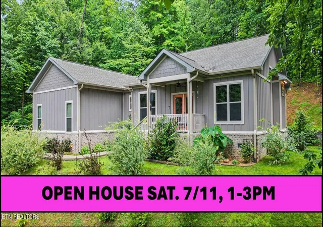 Homes for sale in Cosby, TN | 1016 Country Mountain Rd, Cosby, TN 37722 | MLS# 1346978