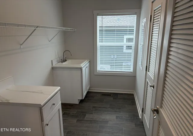 Photo 3 of Single family home for sale at 6520 Spotted Orchid Ln, Knoxville, TN 37924 | MLS# 1347066 | Listing updated on 2026-10-07