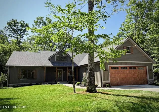Photo 1 of Single family home for sale at 692 St George Dr, Crossville, TN 38558 | MLS# 1347042 | Listing updated on 2026-09-17