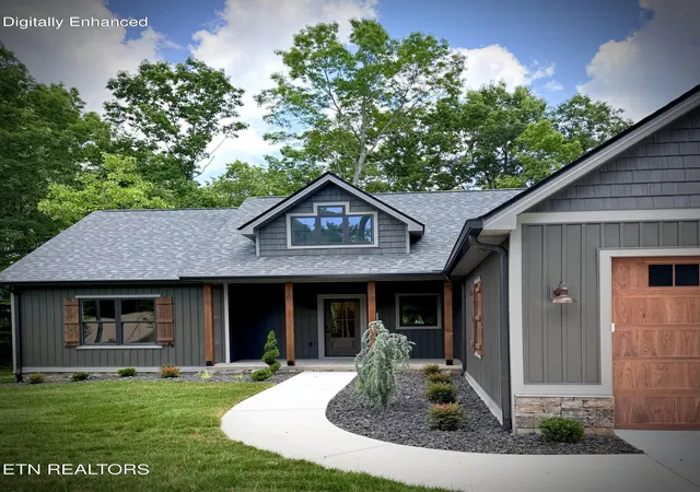Photo 2 of Single family home for sale at 692 St George Dr, Crossville, TN 38558 | MLS# 1347042 | Listing updated on 2026-09-17