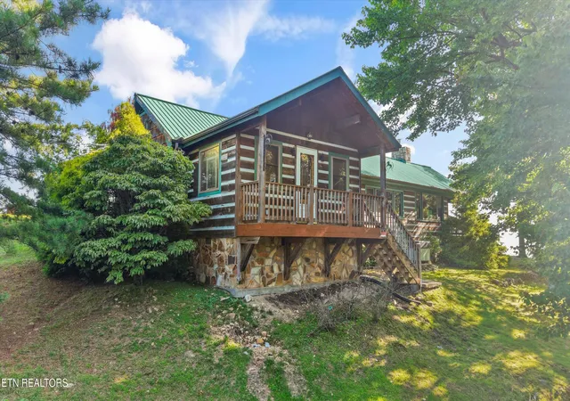 Photo 1 of Single family home for sale at 2825 Top Rd, Sevierville, TN 37876 | MLS# 1347035 | Listing updated on 2026-10-23