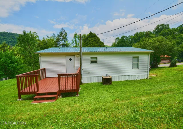 5th image of 124 Davis Rd, Townsend, TN 37882 | MLS# 1347047